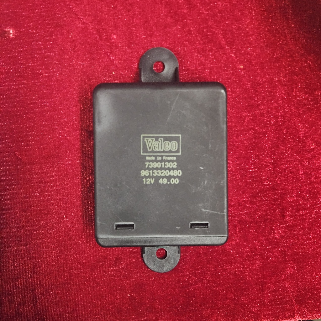 Schaltbox Flügelspiegel XM II Xantia OE: 96133204 N.O.S.